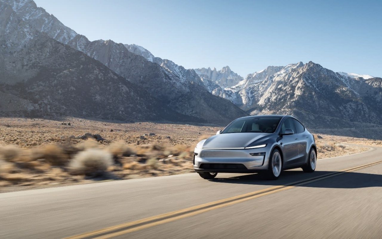 Tesla Model Y elektrikli SUV modeli, Supercharger ve evde şarj kullanım rehberi