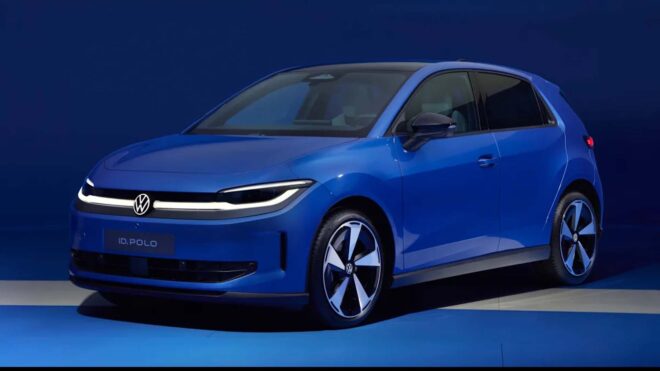 Volkswagen ID. Polo tamamen elektrikli otomobilin önden üç çeyrek görünümü